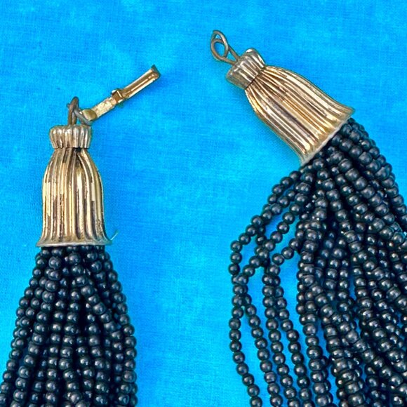 Vintage Multi Strand Black Seed Bead Necklace - Picture 10 of 10